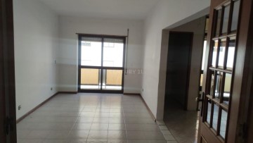 Apartamento 3 Quartos em Covilhã e Canhoso