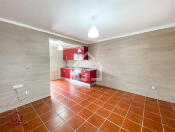 Apartment 2 Bedrooms in Lobão, Gião, Louredo e Guisande