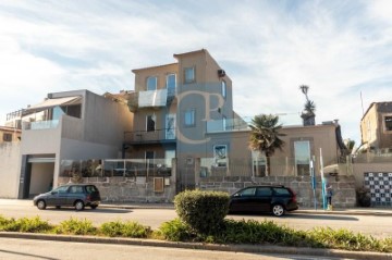 Maison 4 Chambres à Matosinhos e Leça da Palmeira