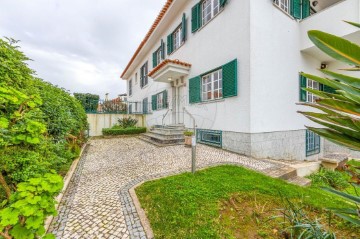 House 8 Bedrooms in Belém