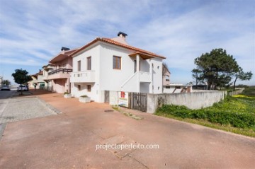 House 3 Bedrooms in Cortegaça