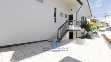 House 3 Bedrooms in Alfena