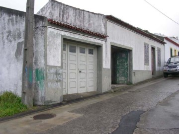 House 5 Bedrooms in Povoação