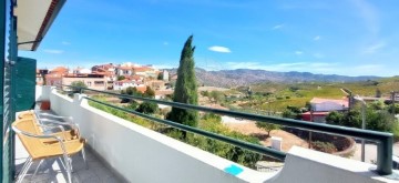 House 4 Bedrooms in Nagoselo do Douro