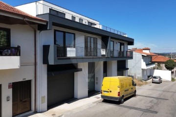 Maison 4 Chambres à St.Tirso, Couto (S.Cristina e S.Miguel) e Burgães