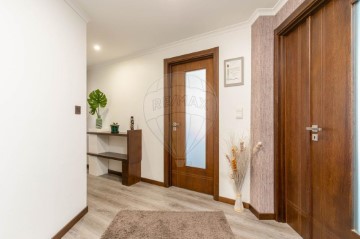 Apartamento 2 Quartos em Falagueira-Venda Nova