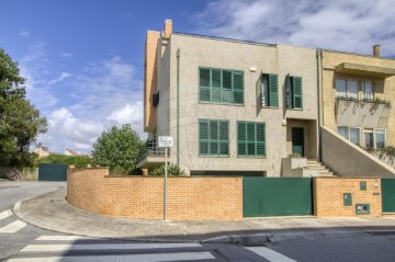 Maison 4 Chambres à Matosinhos e Leça da Palmeira