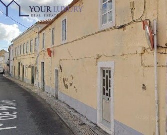 Edificio en Santo Antão e São Julião do Tojal