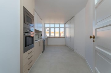 Apartamento 4 Quartos em Alvalade