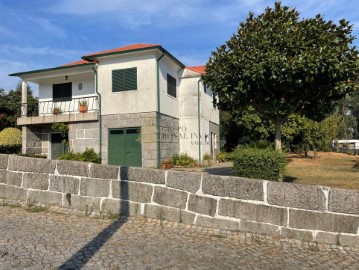 Maison 2 Chambres à Lordelo