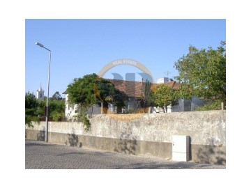 Quintas e casas rústicas 5 Quartos em Ovar, S.João, Arada e S.Vicente de Pereira Jusã