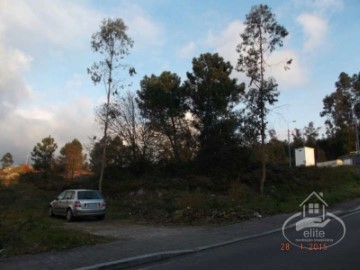 Land in Paços de Ferreira