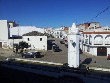Piso 5 Habitaciones en Los Santos de Maimona