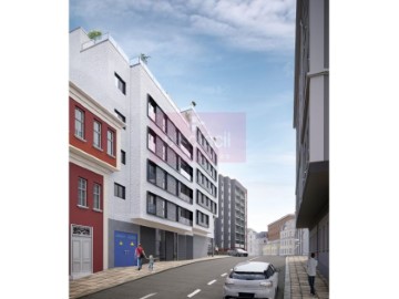 Piso 3 Habitaciones en Avenida de A Coruña - Paradai