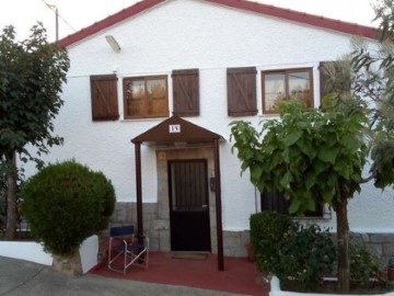 House 3 Bedrooms in Aldeanueva de la Sierra