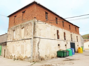 Building in Carrascalino