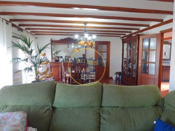 House 3 Bedrooms in La Font de la Figuera