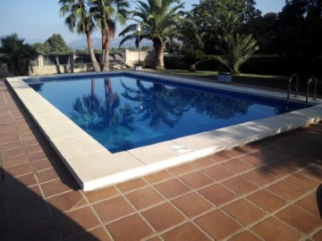 House 5 Bedrooms in El Pilar - Santa Ana