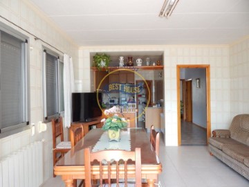 House 4 Bedrooms in Castelló de Rugat