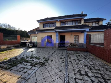 Casa o chalet 6 Habitaciones en La Manjoya-Parroquias Sur