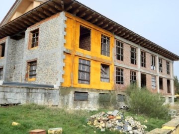 Edificio en Cofiñal