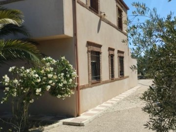 Casa o chalet 6 Habitaciones en Guadalimar