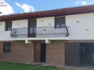 Casa o chalet 8 Habitaciones en Villasandino