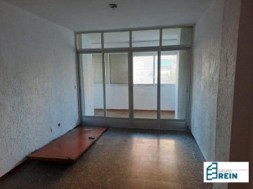 Apartment 3 Bedrooms in Fuenlabrada II - El Molino