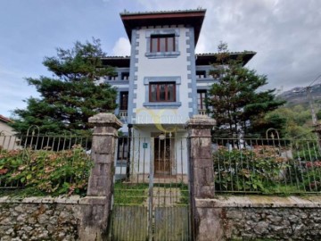 Casa o chalet 9 Habitaciones en Cué-San Roque-Andrín