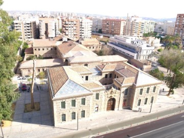Piso 5 Habitaciones en Murcia Centro
