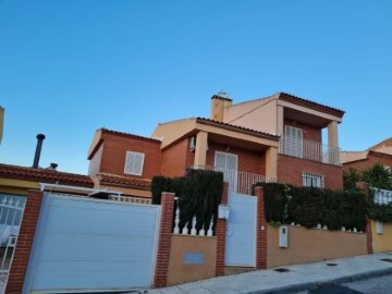 Casa o chalet 4 Habitaciones en La Guardia de Jaén