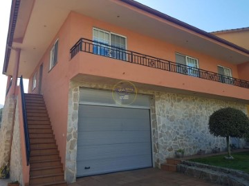 Casa o chalet 4 Habitaciones en Vilar de Infesta (San Martín P.)