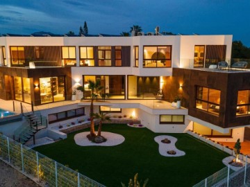 Casa o chalet 5 Habitaciones en Pueblo Levante