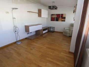 Apartment 3 Bedrooms in Arcas Reales - Pinar del Jalón