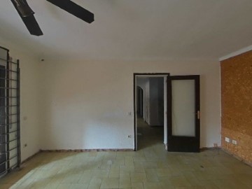Apartment 4 Bedrooms in Marca del Ham - Vilatenim
