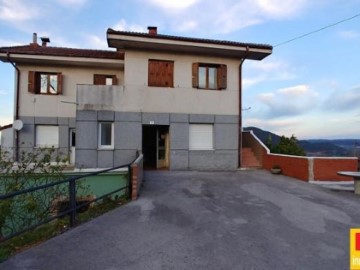 House 8 Bedrooms in Celis