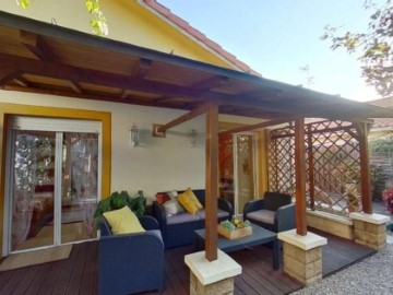 House 4 Bedrooms in Añorbe
