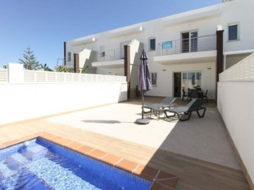 House 3 Bedrooms in Castellons