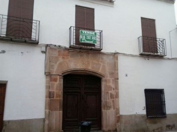 House 6 Bedrooms in Almagro