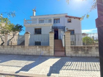 House 5 Bedrooms in Riola