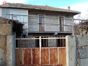 House 4 Bedrooms in Loiro (San Martiño)