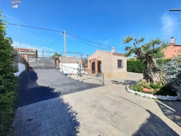 Casa o chalet 4 Habitaciones en Can Serrafossà - La Perla - Els Avets
