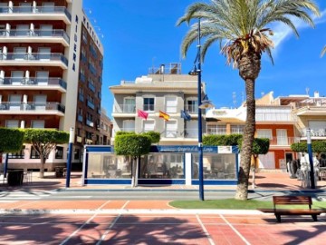 Edificio en Santiago de la Ribera