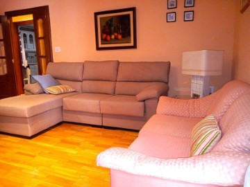Apartment 4 Bedrooms in Ensanche - Fuenfresca