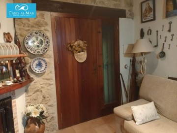 House 4 Bedrooms in Sarratella