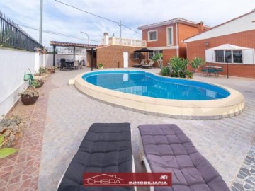 House 5 Bedrooms in La Loma - Las Lomas