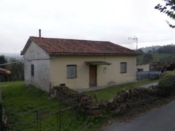 Casa o chalet 3 Habitaciones en San Claudio-Trubia-Las Caldas