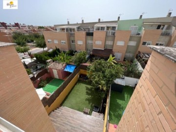 Casa o chalet 4 Habitaciones en Barrio magdalena
