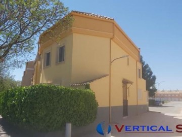 Casa o chalet 4 Habitaciones en Almansa
