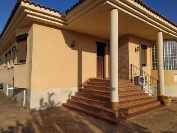 Maison 2 Chambres à Yecla